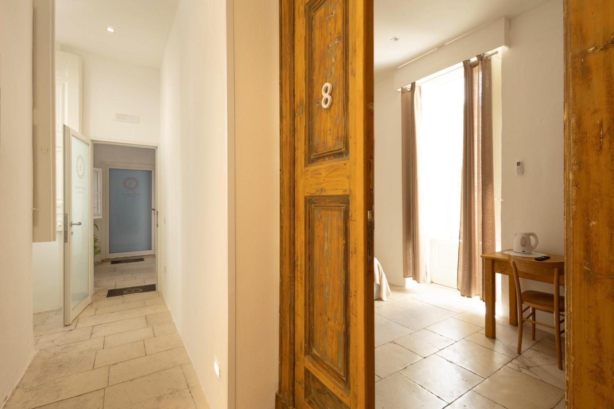Palazzo Kapece Bed and Breakfast Monopoli Eksteriør billede